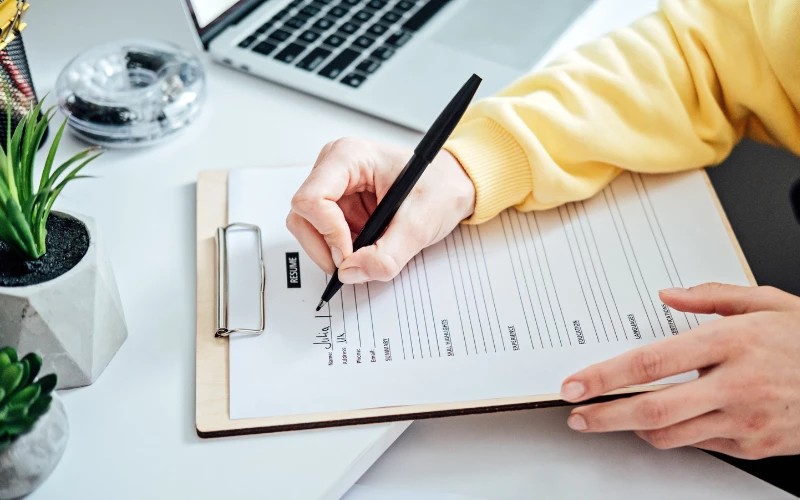 Vị trí của phần sở thích trong CV tiếng Anh