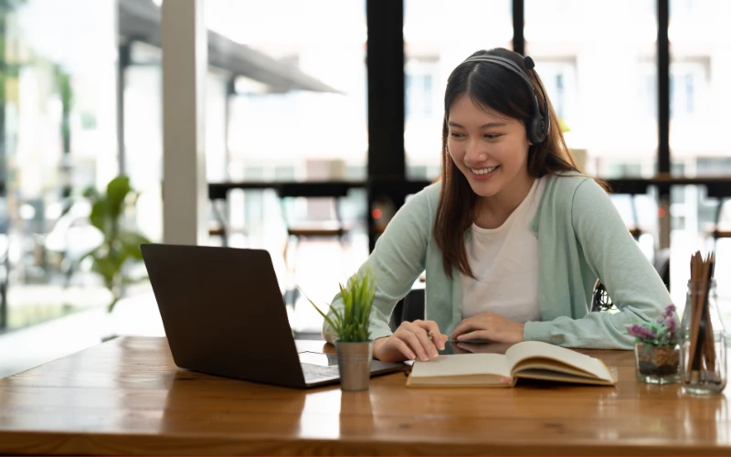 Cách học tiếng Anh hiệu quả cho người đi làm bận rộn