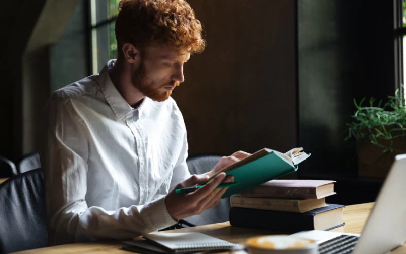 Cách học IELTS Reading cho người đi làm bận rộn