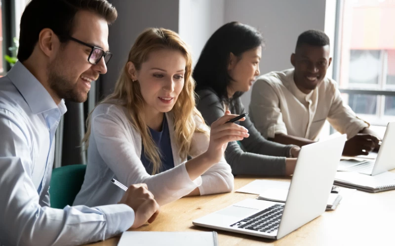 Học IELTS giúp bạn phát triển công việc 