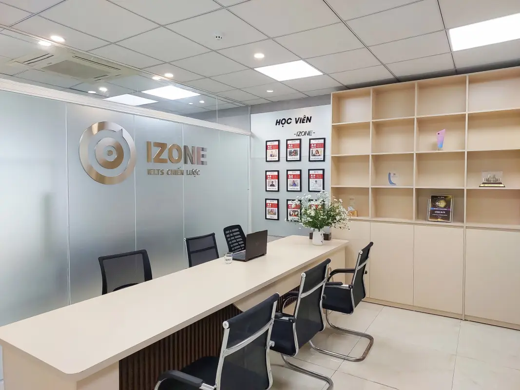 trung tâm IELTS IZONE tại Cầu Giấy 