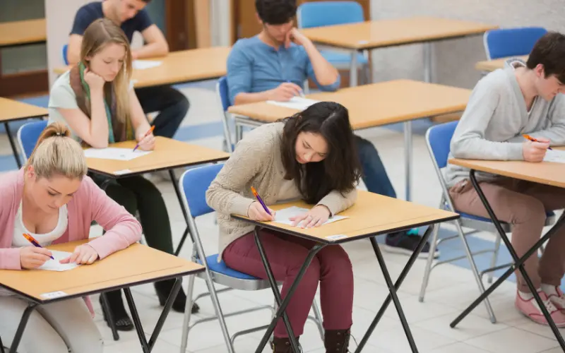 Xét tuyển Đại học bằng IELTS giúp miễn học phần tiếng Anh