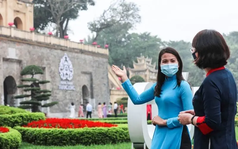 Mẫu câu giao tiếp cho hướng dẫn viên tiếng Anh